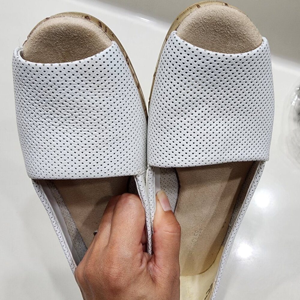 white Leather peep toe shoe - Picture 6 of 8